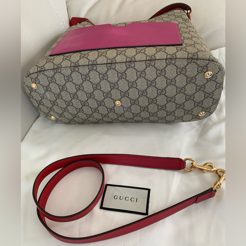 Gucci Red and Tan Shoulder Bag with GG Monogram - Picture 8 of 11